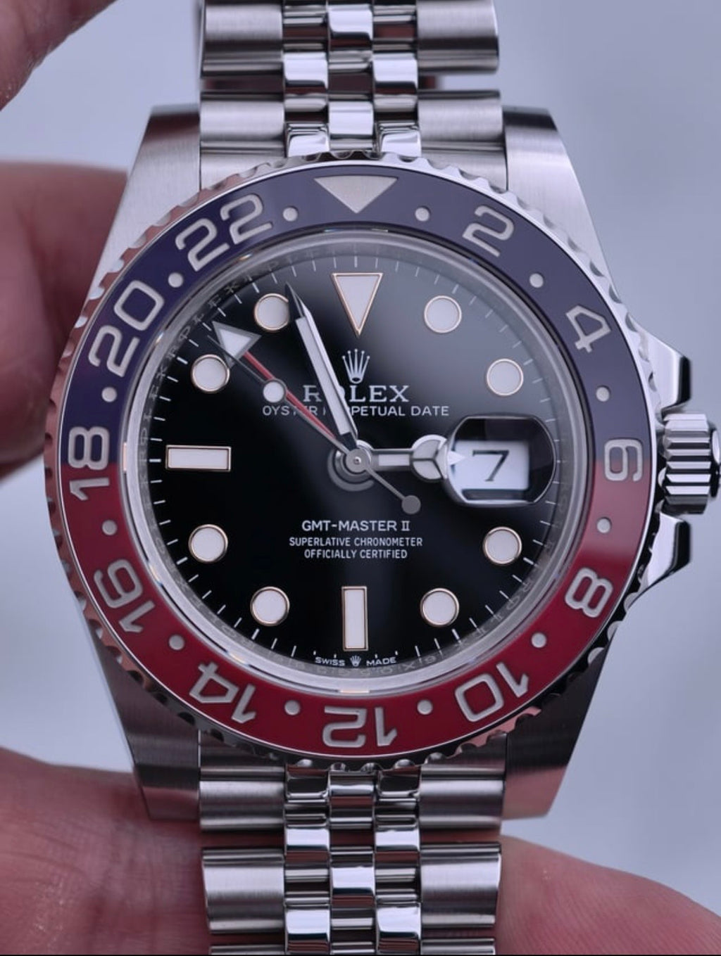 Rolex GMT-Master II “Pepsi” 40mm – Ref: 126710blro-0001 – Black Dial, Red & Blue