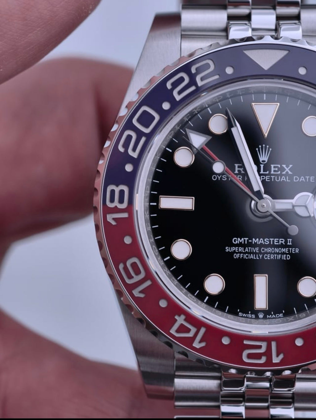 Rolex GMT-Master II “Pepsi” 40mm – Ref: 126710blro-0001 – Black Dial, Red & Blue