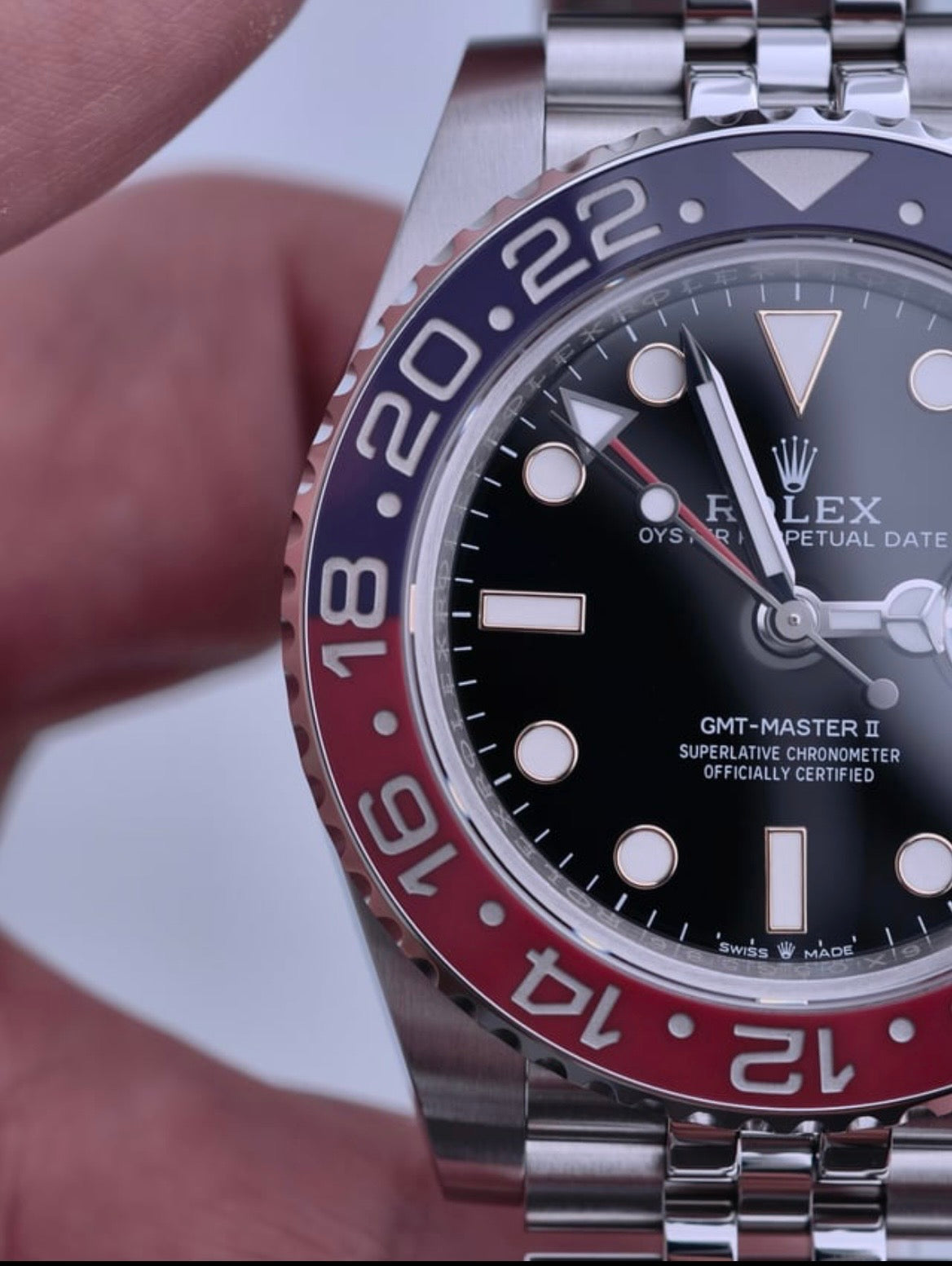 Rolex GMT-Master II “Pepsi” 40mm – Ref: 126710blro-0001 – Black Dial, Red & Blue