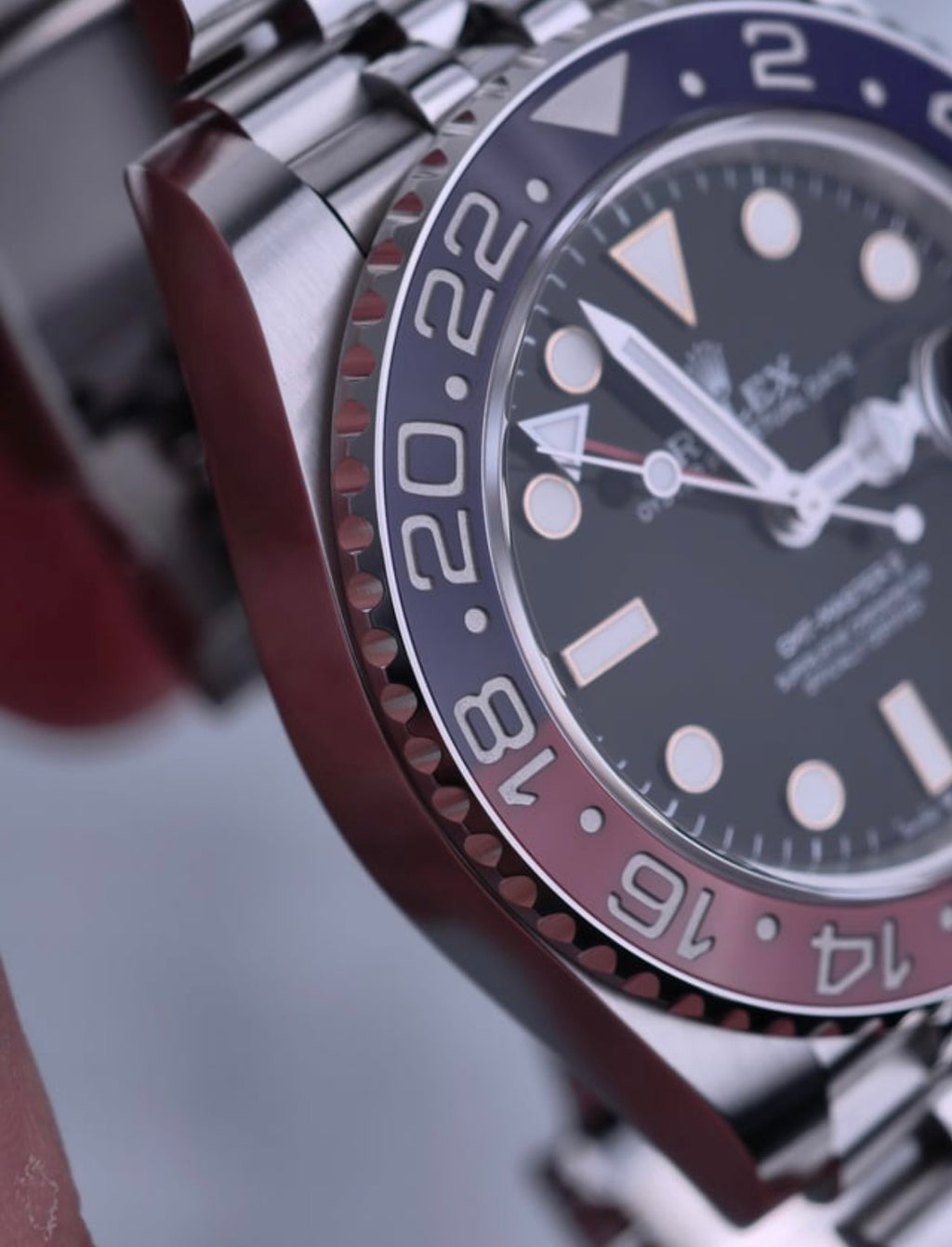 Rolex GMT-Master II “Pepsi” 40mm – Ref: 126710blro-0001 – Black Dial, Red & Blue