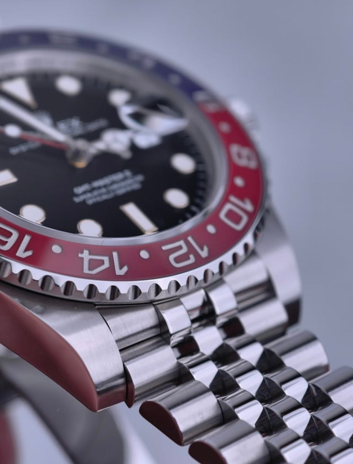 Rolex GMT-Master II “Pepsi” 40mm – Ref: 126710blro-0001 – Black Dial, Red & Blue